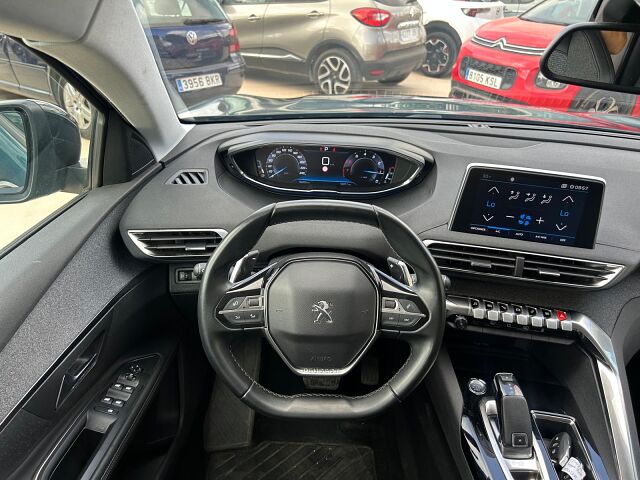 PEUGEOT 5008 ALLURE 1.2 E-THP AUTO SPANISH LHD IN SPAIN 56K 7 SEATS SUPERB 2020